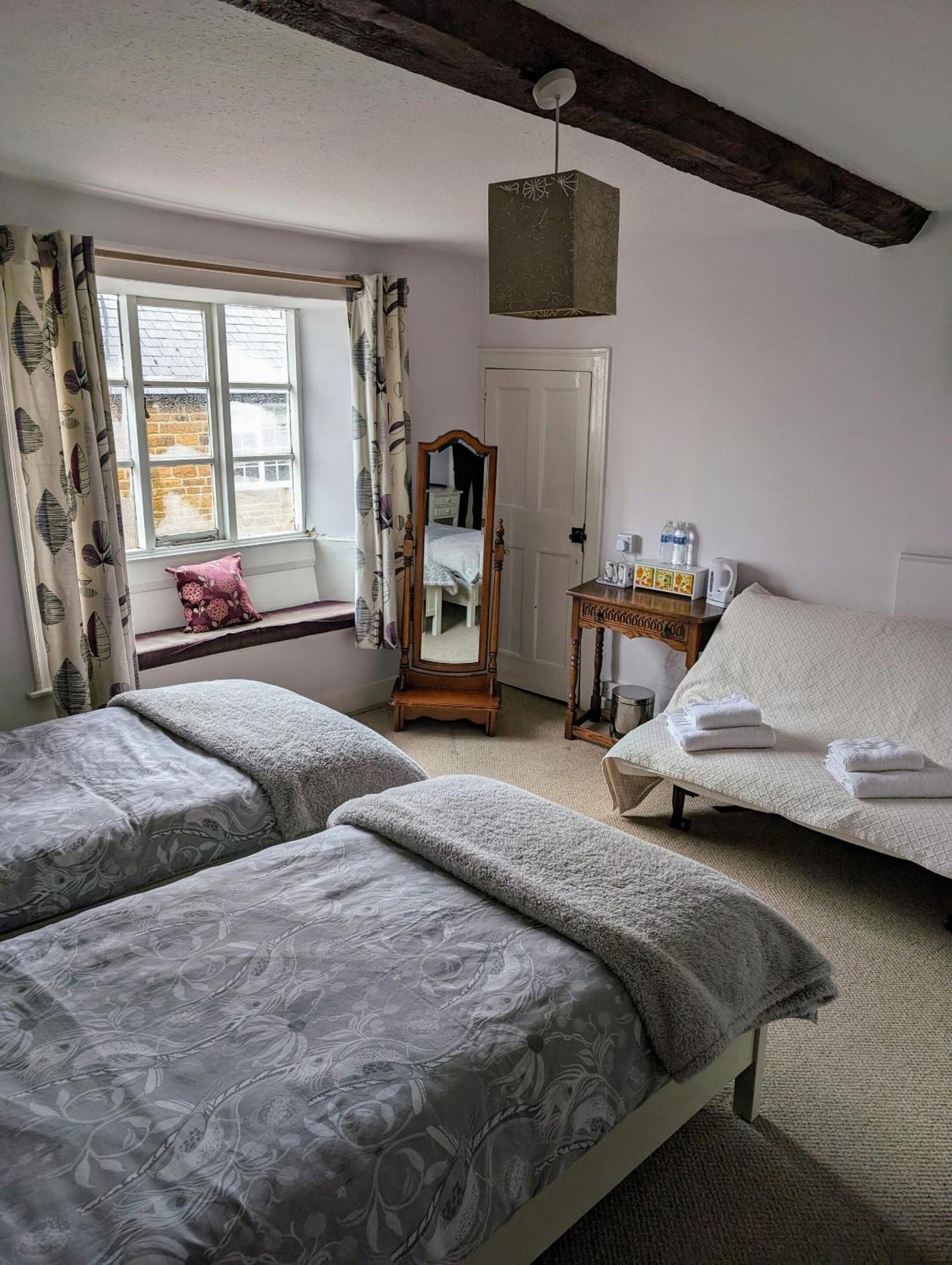 Bartholomew Arms Bed and Breakfast Maidford Eksteriør billede