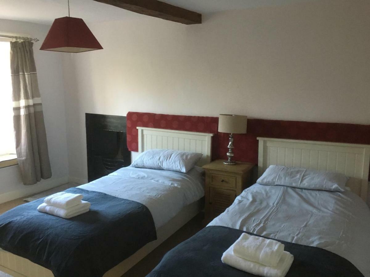 Bartholomew Arms Bed and Breakfast Maidford Eksteriør billede